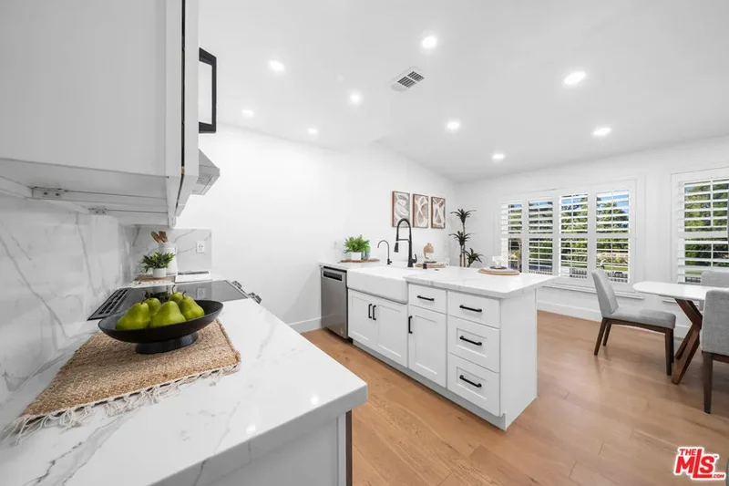 2 Sycamore Lane, Rolling Hills Estates, California, United States. - Photo 3