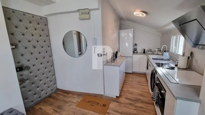 MONACO CONDAMINE 2BR TOP FLOOR