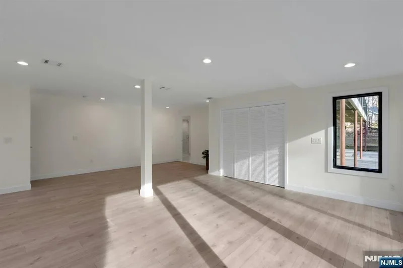 30 Sun Valley Road, Ramsey, NJ 07446, Ramsey, New Jersey, United States. - Photo 43