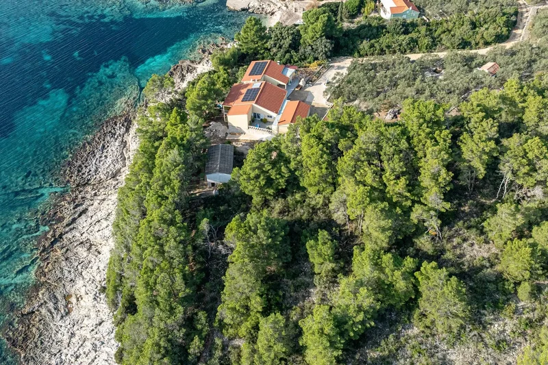 Korčula Island, Vela Luka - building land by the sea