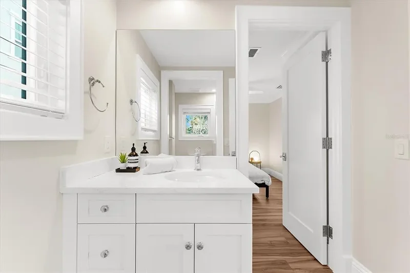 116 GARDEN LANE, Siesta Key, FL, 34242, USA, Siesta Key, Florida, United States. - Photo 8