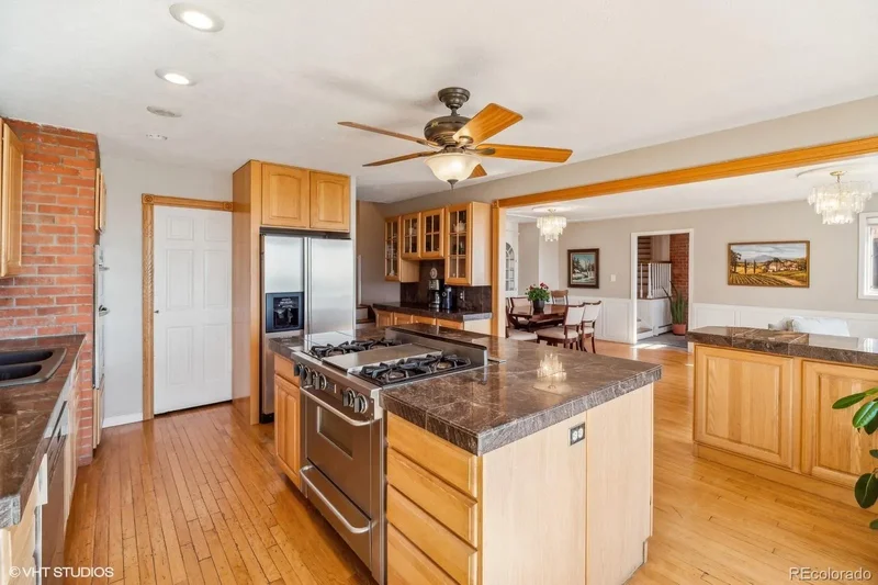 22081 Paradise Circle, Golden, CO 80401, Golden, Colorado, United States. - Photo 2