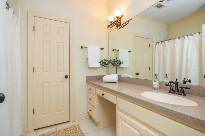 4150 Chimney Heights NE, Roswell, GA 30075, Roswell, Georgia, United States. - Photo 37