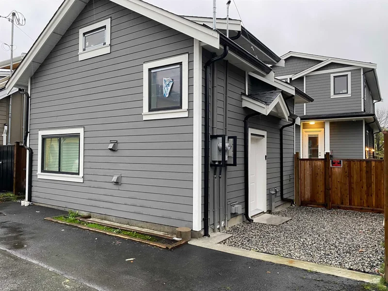 3345 Parker Street, Vancouver, BC V5K 2W1, Vancouver, British Columbia, Canada. - Photo 27