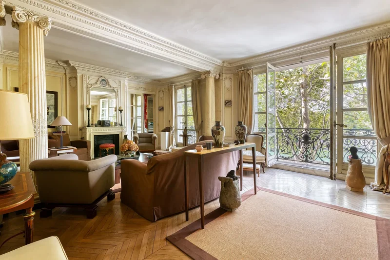 PARIS, J 75004, Paris, Île-de-France, France. - Photo 2
