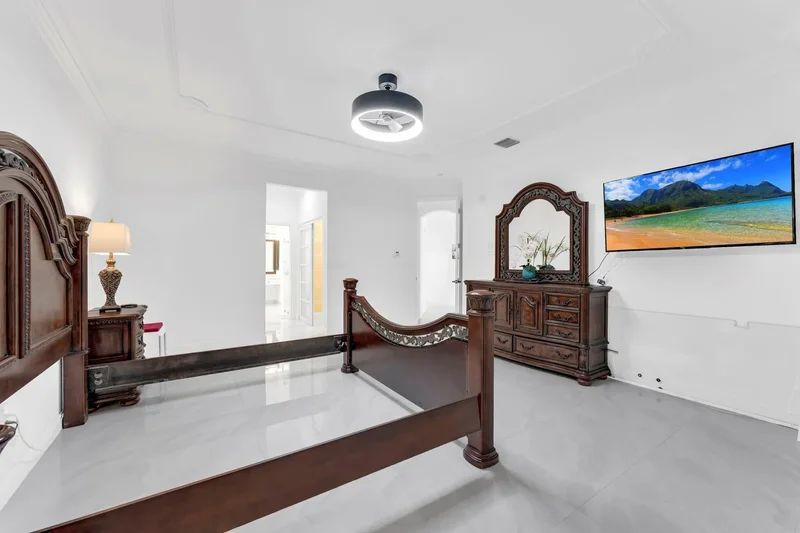 1202 NW 141st Ave, Pembroke Pines, FL 33028, Pembroke Pines, Florida, United States. - Photo 23