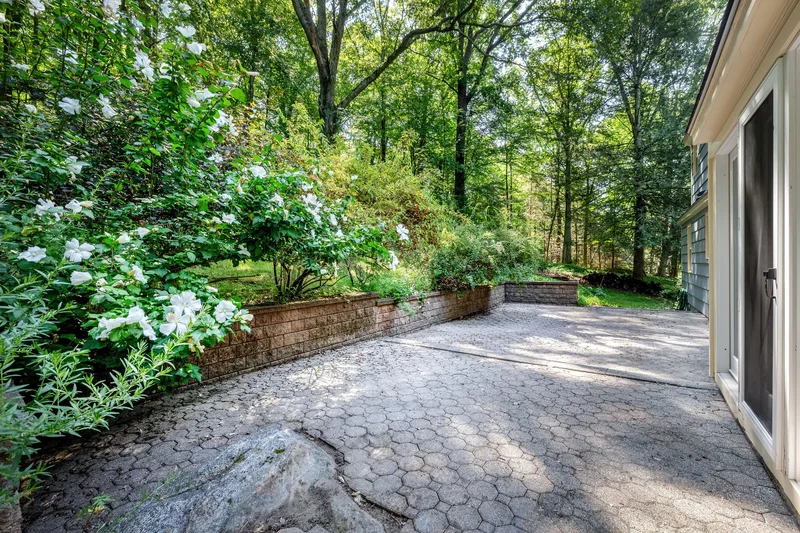 15 Laurel Hill Road, Ridgefield, CT 06877, Ridgefield, Connecticut, United States. - Photo 32