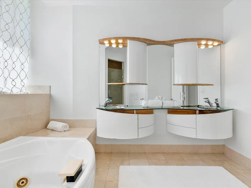 18101 Collins Ave # 401, FL, Golden Beach, Florida, United States. - Photo 33