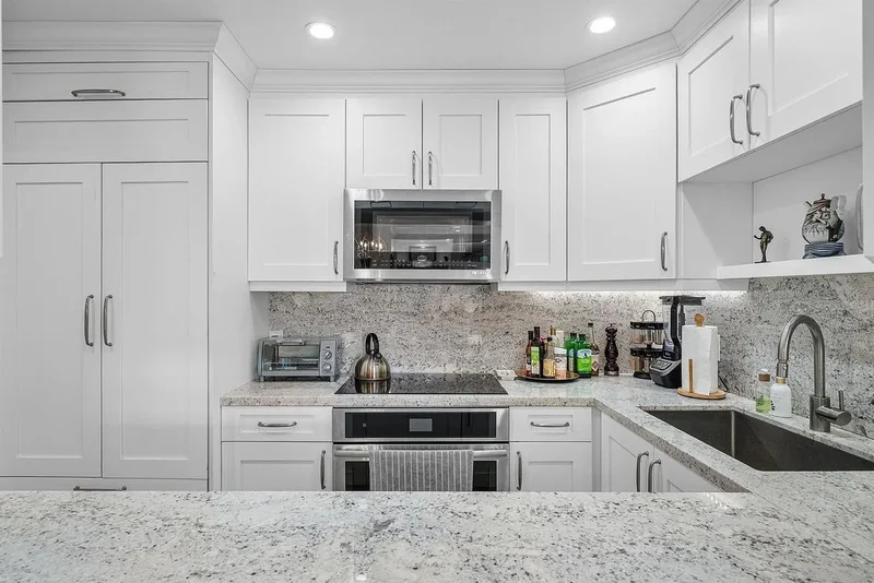 725 Palm Trail 10, Delray Beach, FL 33483, Delray Beach, Florida, United States. - Photo 3