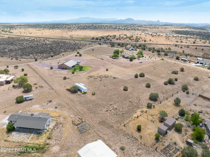 24720 N Rj Way, Paulden, AZ 86334, Paulden, Arizona, United States. - Photo 38