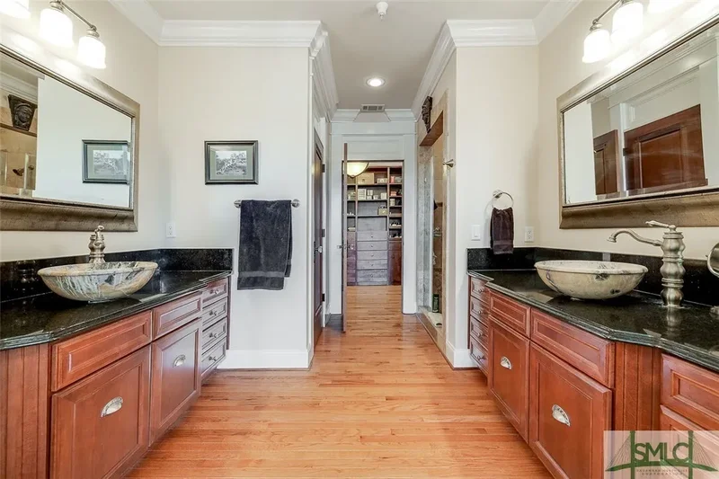 3 W Jones Street #4A, Savannah, Georgia, United States. - Photo 36