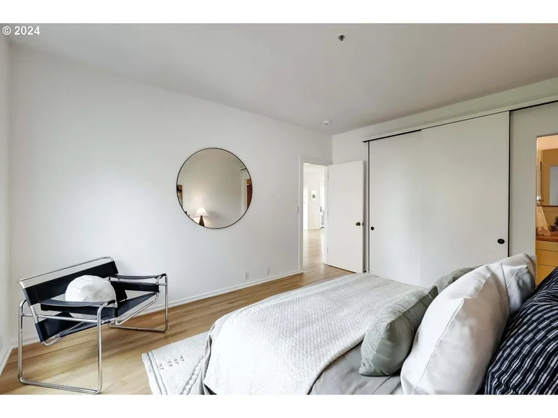 720 NW Westover Cir, Portland, OR 97210, Portland, Oregon, United States. - Photo 24