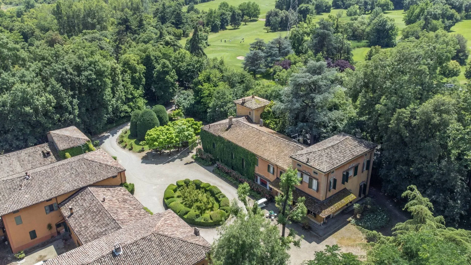 via Castelnuovo Rangone, Formigine, Emilia-Romagna, Italy. - Photo 37