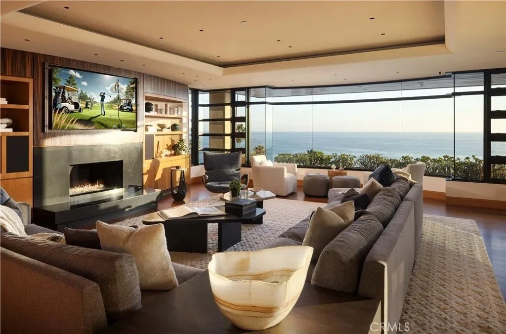 2526 Riviera Drive, Laguna Beach, California, United States. - Photo 16