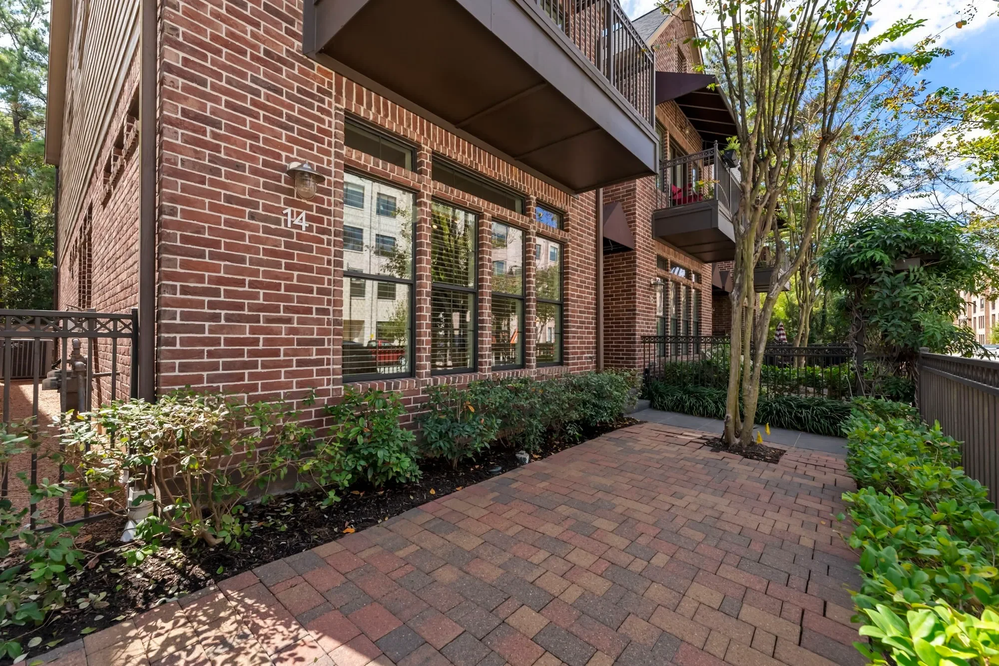 14 Riva Row, The Woodlands, TX 77380, Spring, Texas, United States. - Photo 3