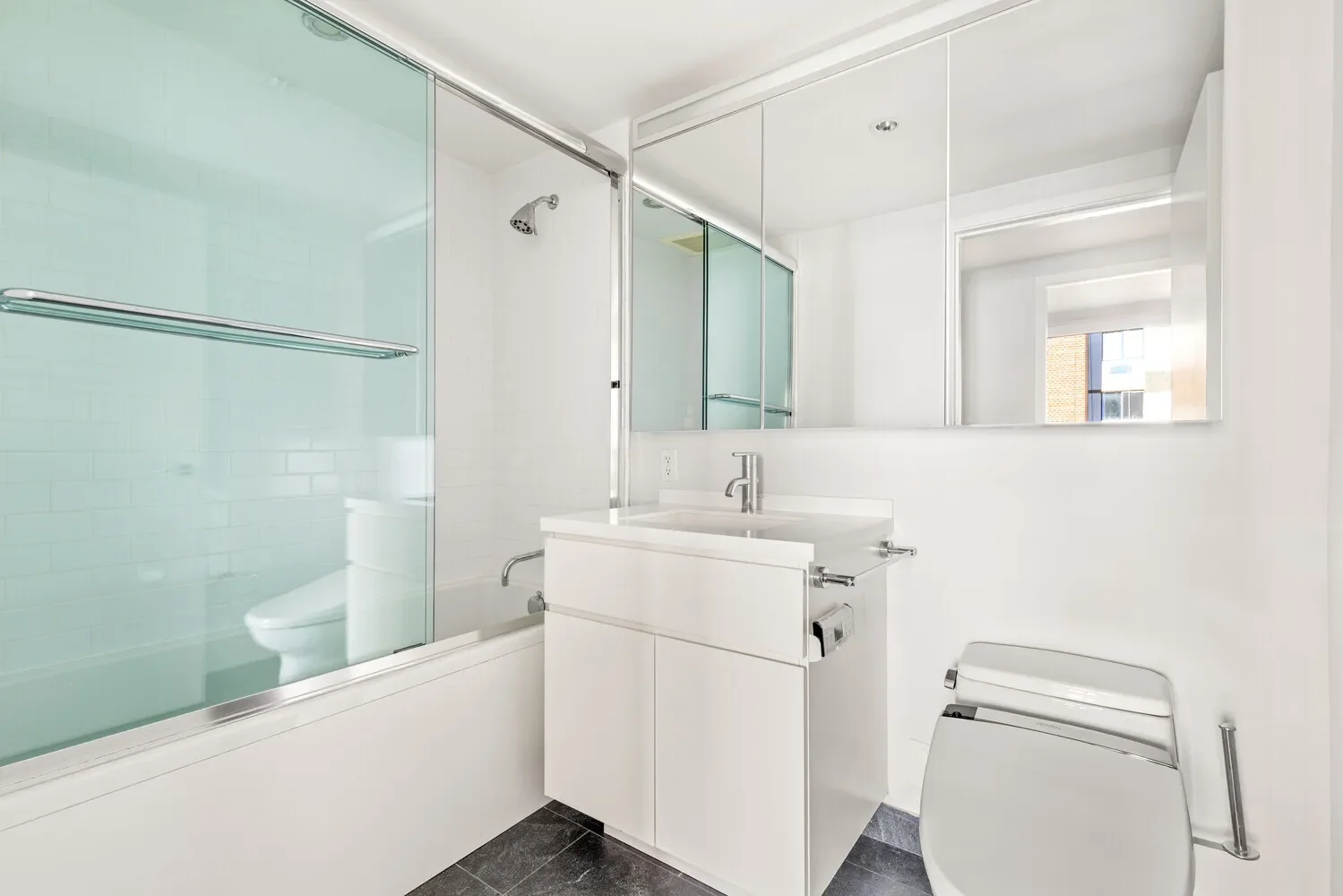 425 West 53rd Street                                         #409, New York, New York, United States. - Photo 11