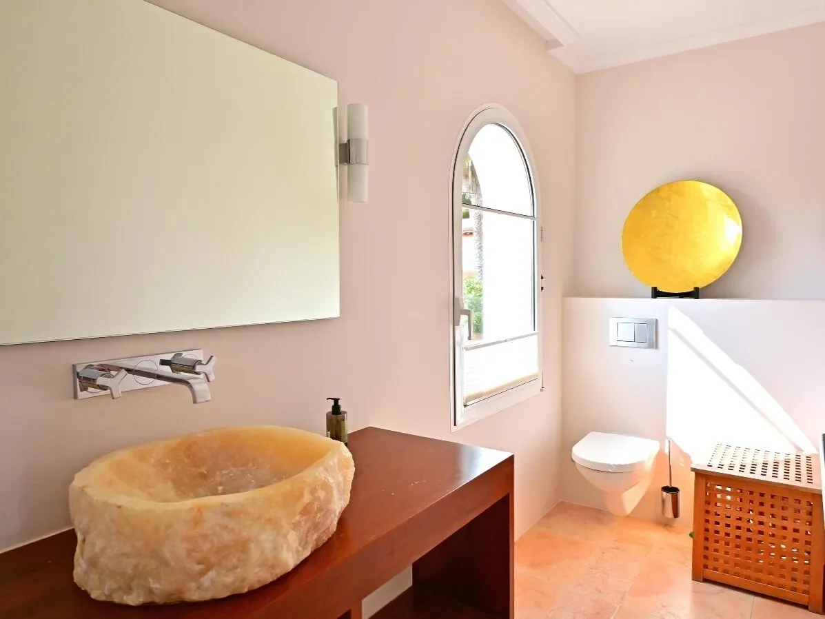 Gallery photo 12