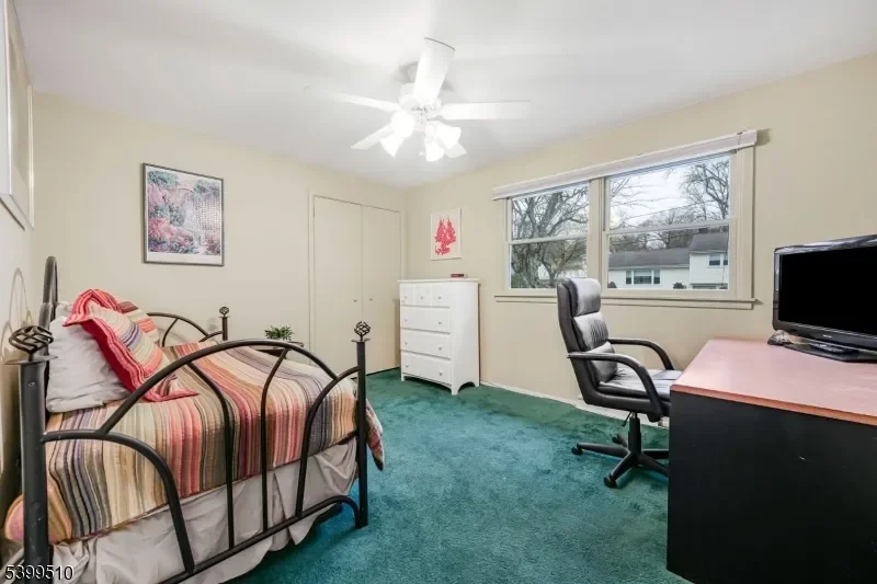 12 Clinton Ln, Wayne Twp., NJ 07470, Wayne, New Jersey, United States. - Photo 19