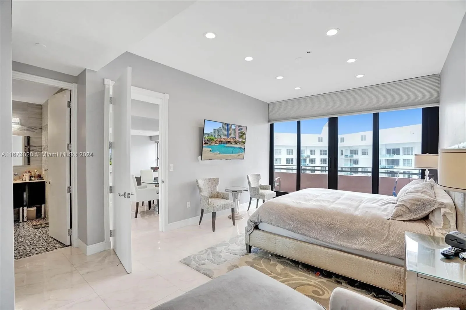5225 Collins Ave PH7, Miami Beach, Florida, United States. - Photo 15