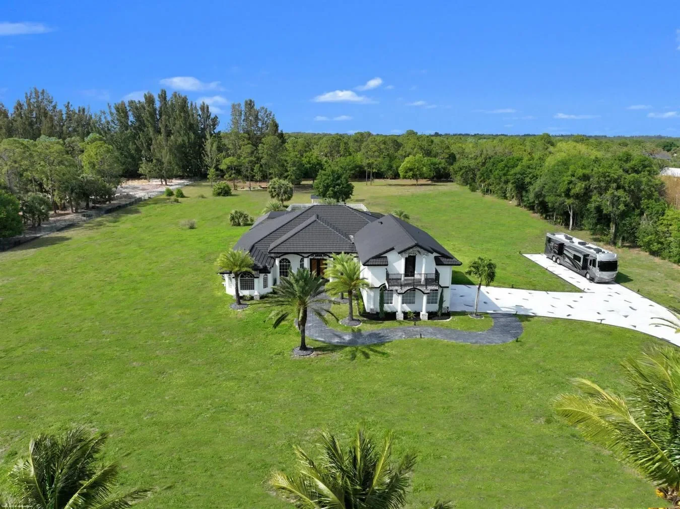 19361 W Sycamore Drive, The Acreage, Florida, United States. - Photo 2