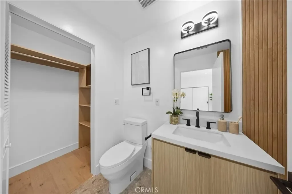 6849 N Figueroa Street, Los Angeles, California, United States. - Photo 16