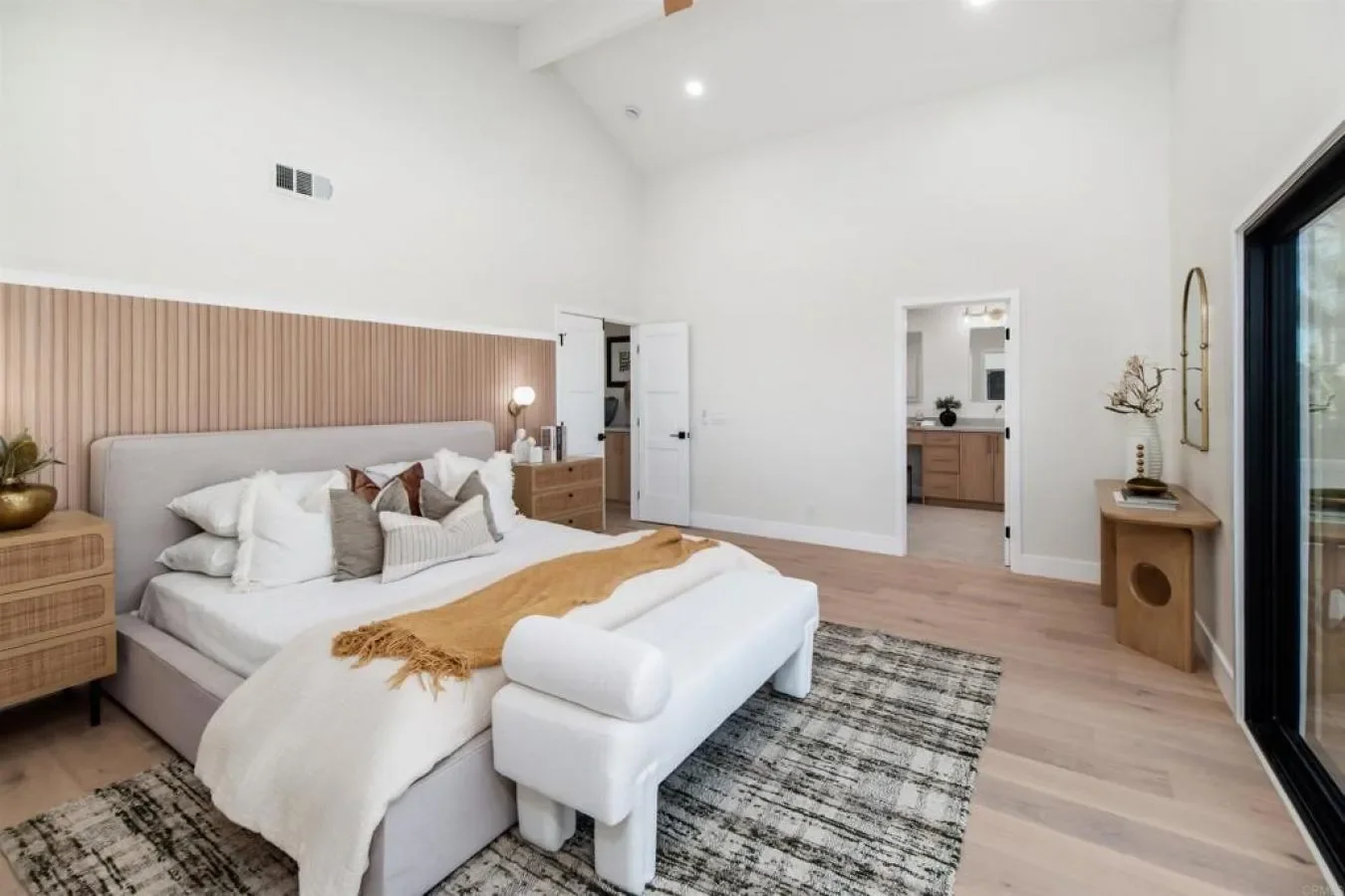 2568 Abedul Street, Carlsbad, California, United States. - Photo 4