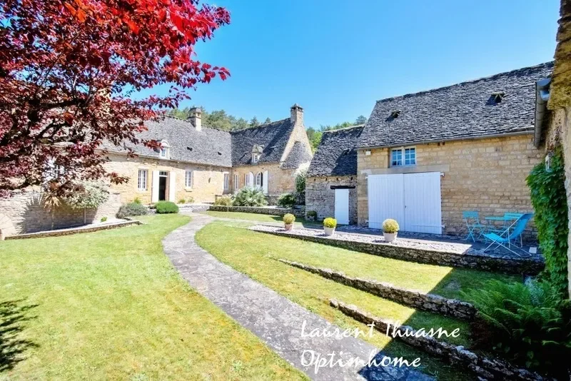 Exterior photo 4