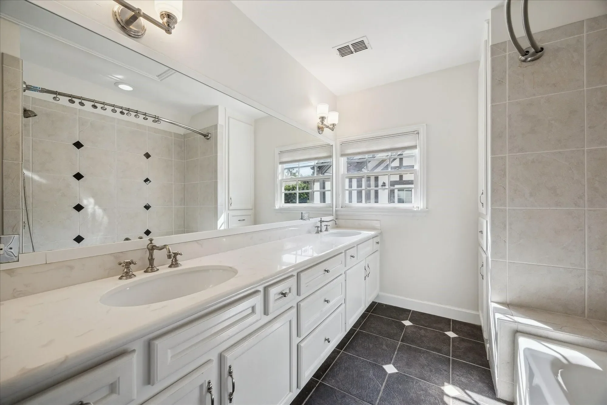 2117 Chilton Road, Houston, Texas, United States. - Photo 29