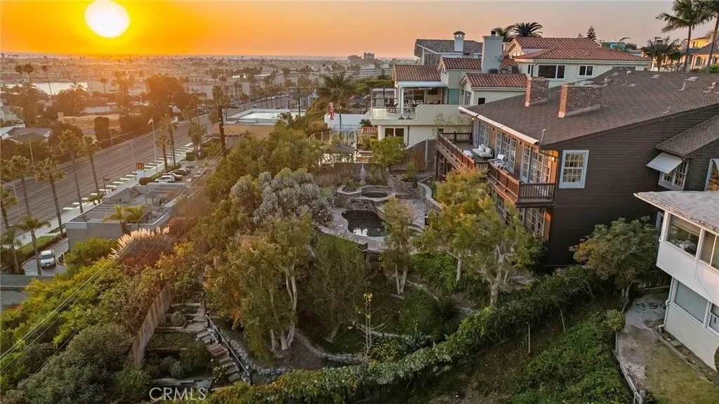521 Kings Road, Newport Beach, California, United States. - Photo 37