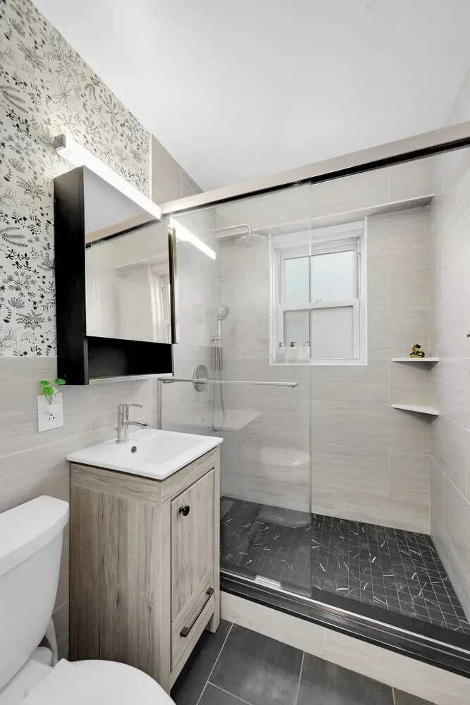 166 E 35TH ST, New York, New York, United States. - Photo 2