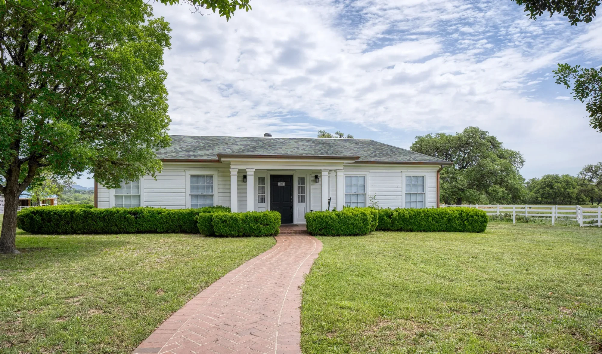 2835 Palomino Springs , Bandera, TX 78003, Bandera, Texas, United States. - Photo 15