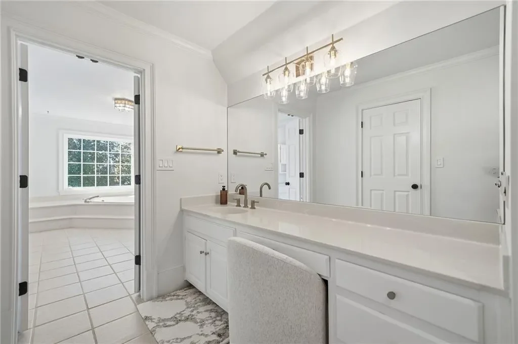 8520 Valemont Drive, Atlanta, Georgia, United States. - Photo 32