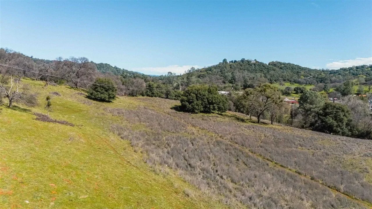 18525 Rawhide Rd, Jamestown, CA 95327, Jamestown, California, United States. - Photo 19
