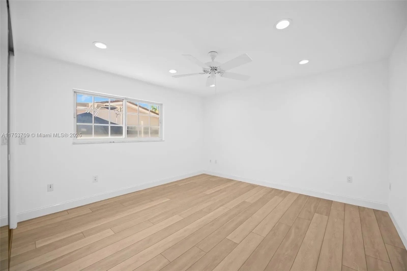 13060 SW 70th Ave, Coral Gables, Florida, United States. - Photo 16