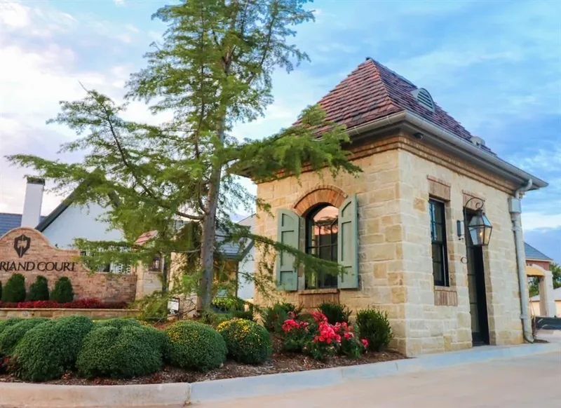 1117 Cumberland Court, Nichols Hills, Oklahoma, United States. - Photo 4
