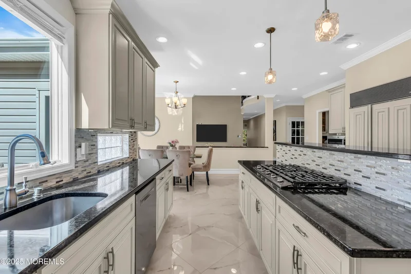 1 Fountayne Lane, Manalapan, NJ 07726, Manalapan Township, New Jersey, United States. - Photo 24