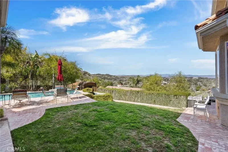 24845 Bella Vista Drive, Santa Clarita, California, United States. - Photo 26