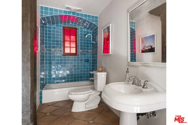 2801 Belden Drive, Los Angeles, California, United States. - Photo 15