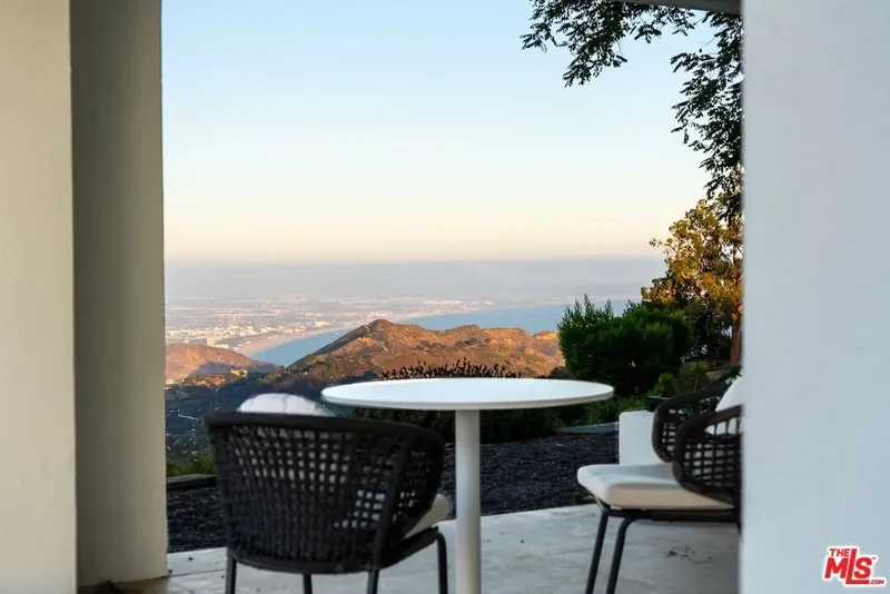 21965 Saddle Peak Rd, Topanga, CA 90290, Topanga, California, United States. - Photo 37