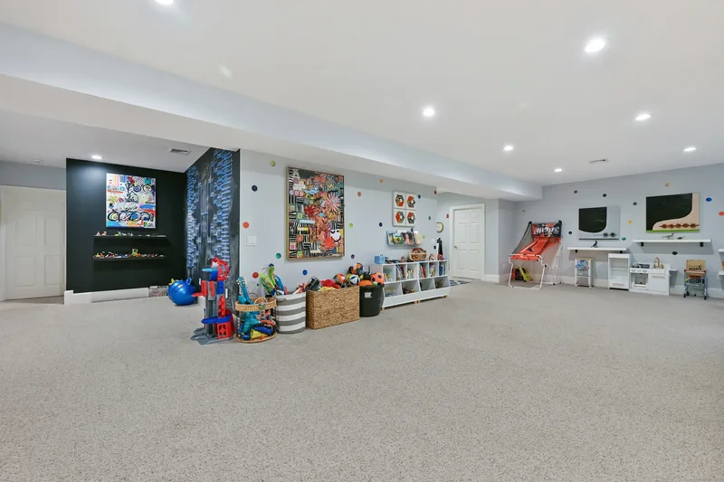 184 Marvin Ridge Road, New Canaan, CT, 06840, USA, New Canaan, Connecticut, United States. - Photo 28