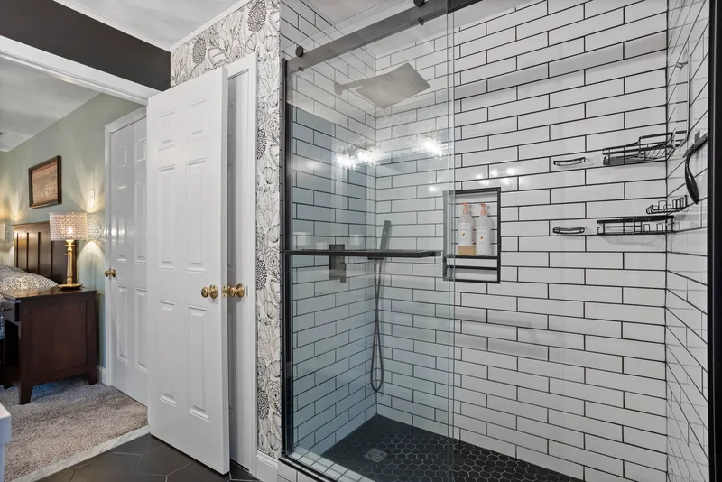 57 Lake Shore Drive North , Westford, MA 01886, Westford, Massachusetts, United States. - Photo 24