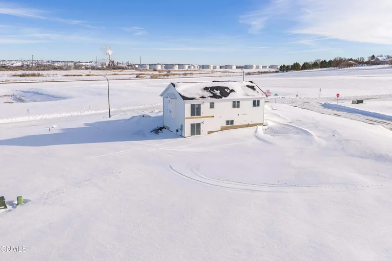 3511 Silver Leaf Avenue Nw, Mandan, ND 58554, Mandan, North Dakota, United States. - Photo 58