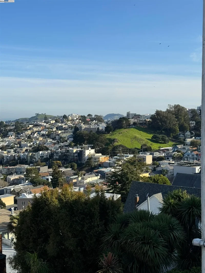 4499 17th, San Francisco, California, United States. - Photo 29