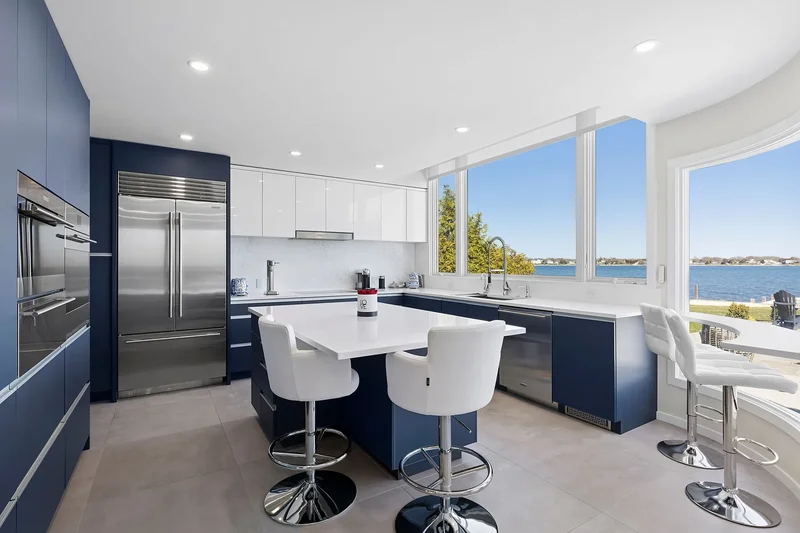 17 Romana Dr, Hampton Bays, New York, United States. - Photo 18