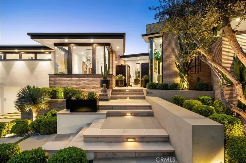 1521 Bayadere Terrace, Newport Beach, California, United States. - Photo 2