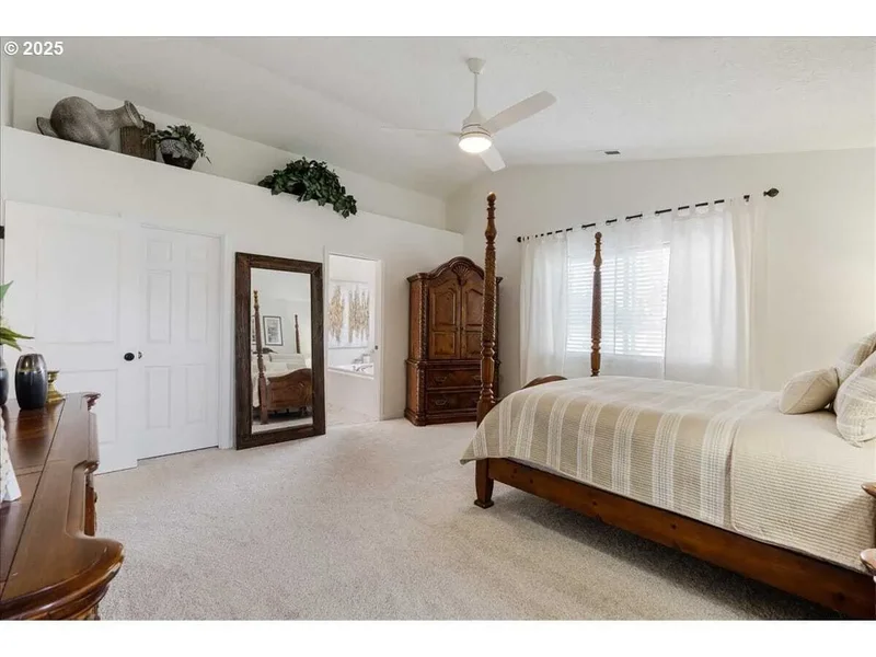 115 NE 39TH AVE, Hillsboro, Oregon, United States. - Photo 23