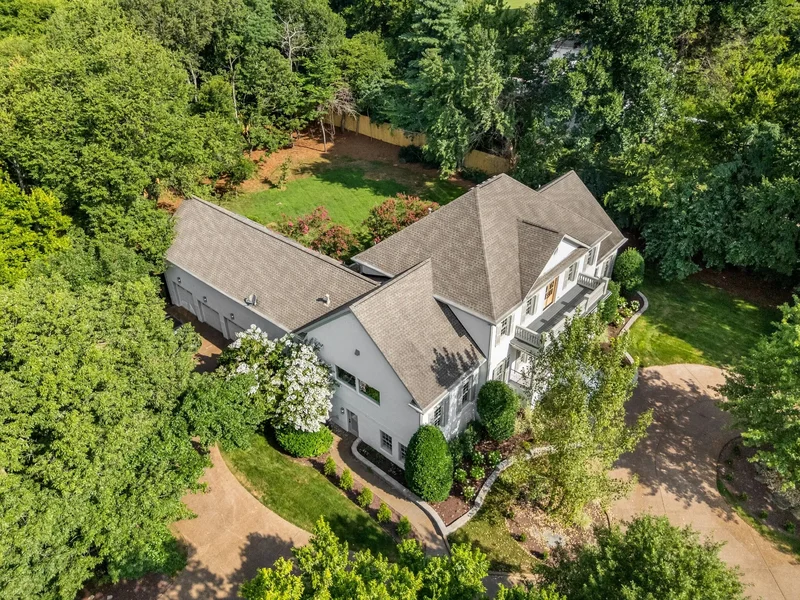 1115 Wilson Pike, Nashville, Tennessee, United States. - Photo 3