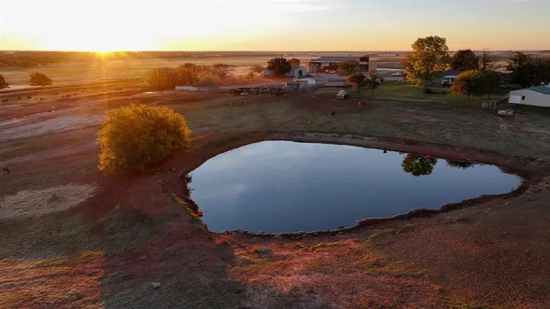 180000 N 2600 Road, Walters, OK 73572, Walters, Oklahoma, United States. - Photo 6