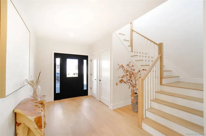 12 Depot, #101 (Pearl Way), Westhampton Beach, New York, United States. - Photo 22