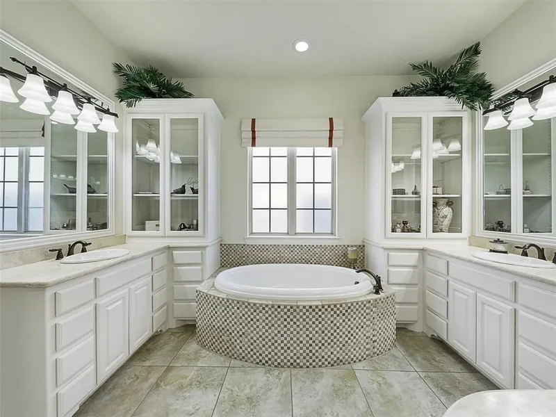 4330 Wilson Creek Trail, Prosper, Texas, United States. - Photo 32
